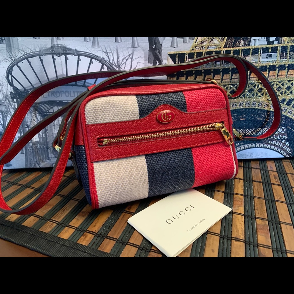 100% authentic Gucci Crossbody bag!